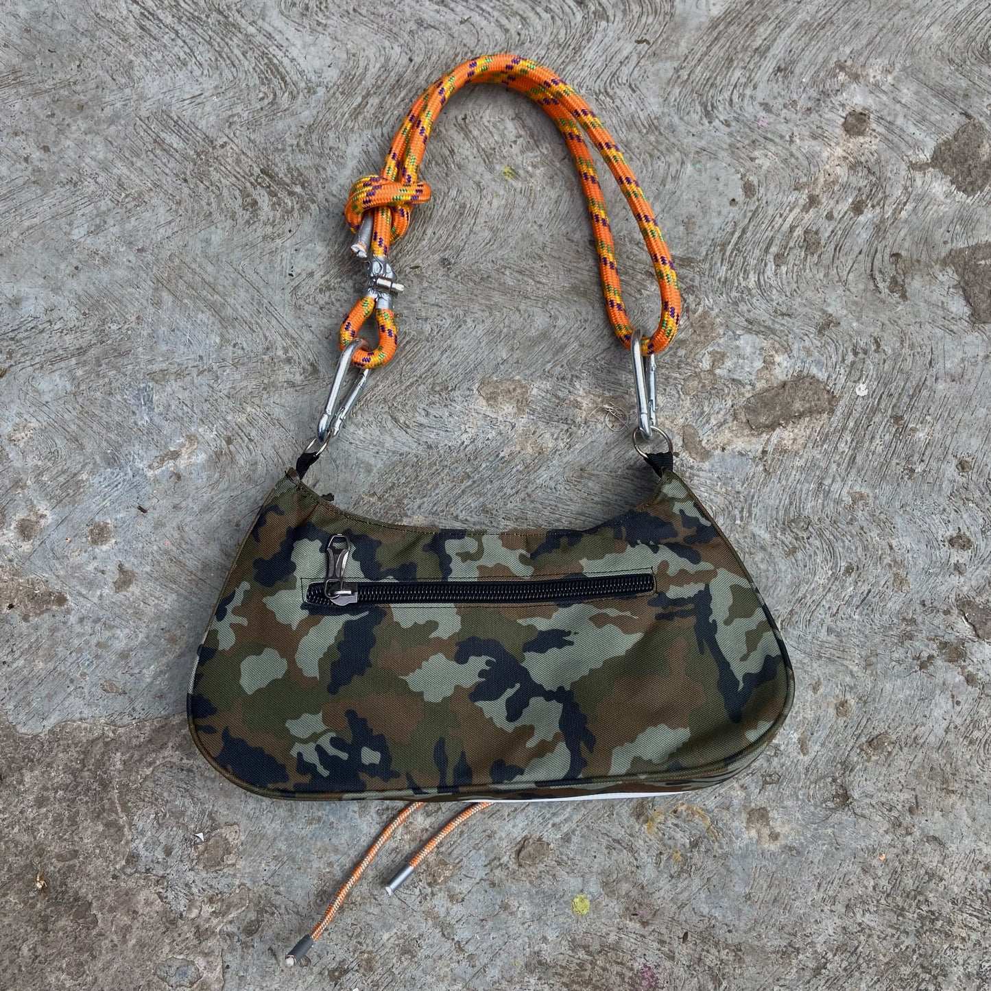 "HIKING" PREMIUM HANDBAG™