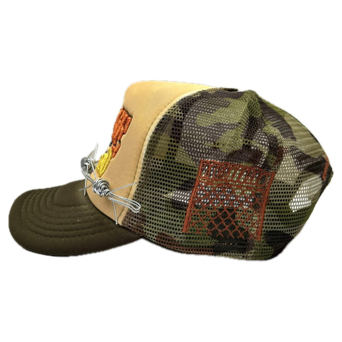 pālida® - PROTEGE™ trucker hat