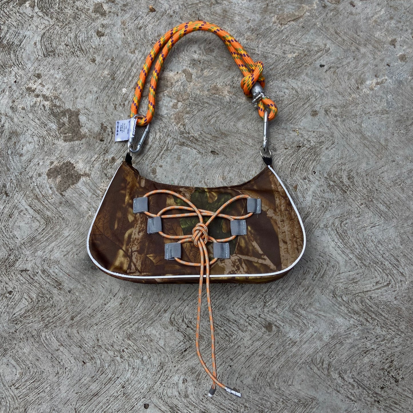 "HIKING" PREMIUM HANDBAG™