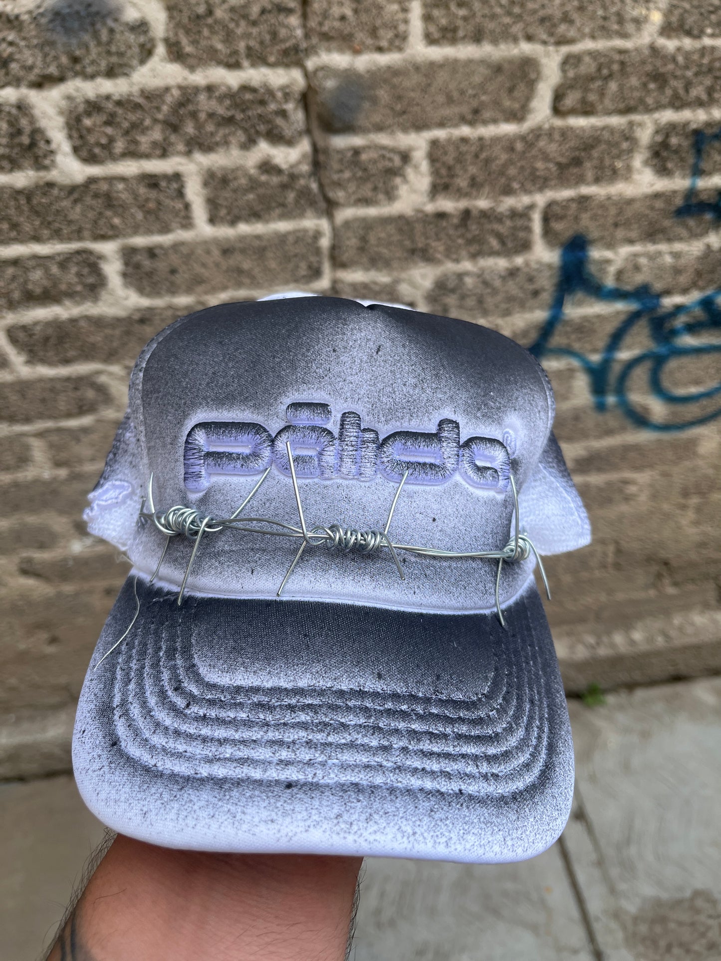 pālida® - SELF DeFENSE™ trucker hat