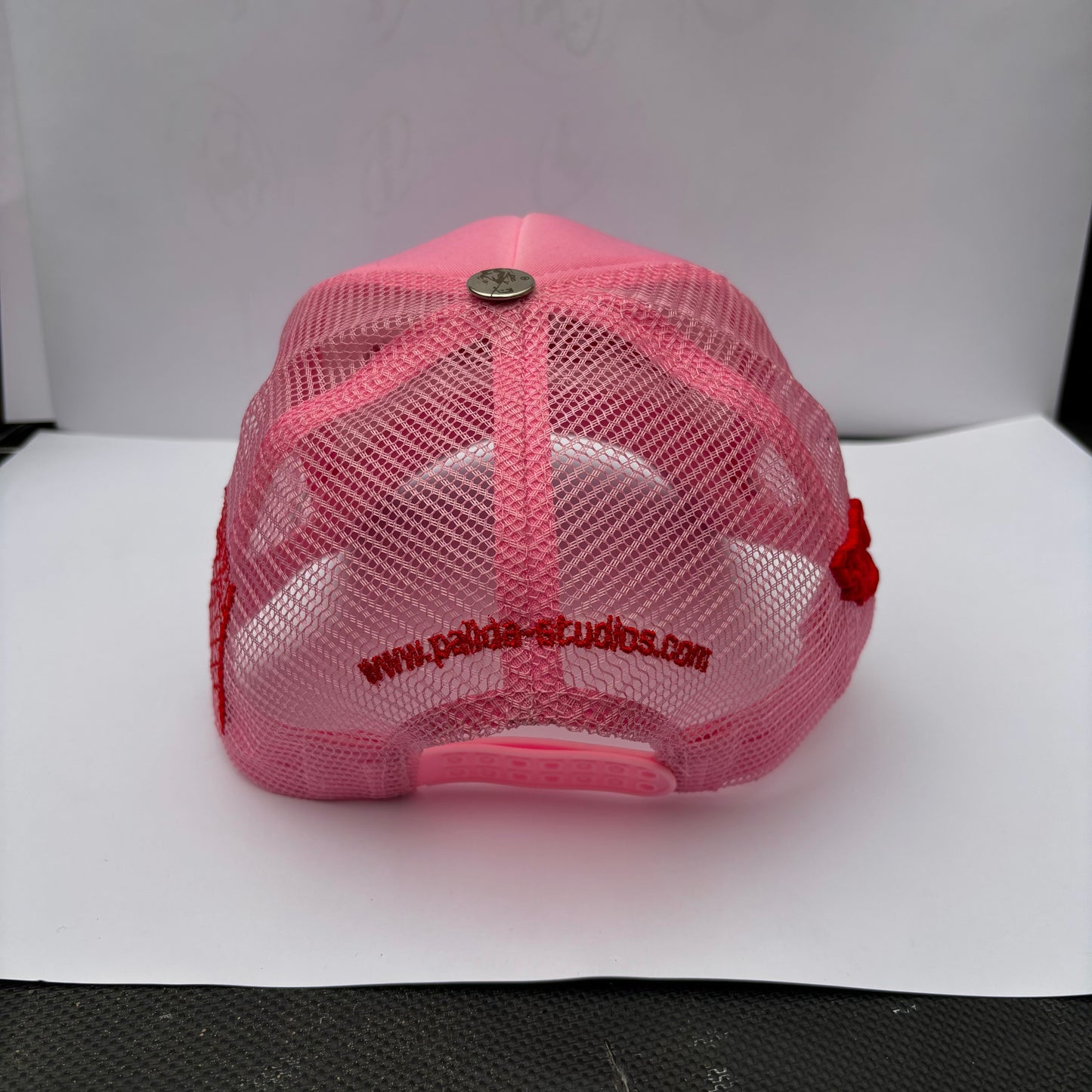 pālida® - SELF DeFENSE™ trucker hat