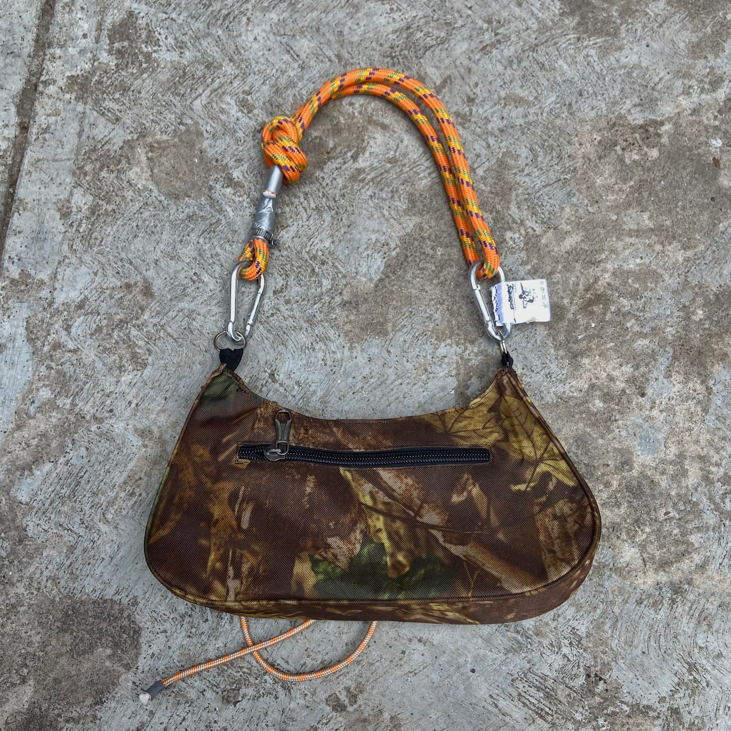"HIKING" PREMIUM HANDBAG™