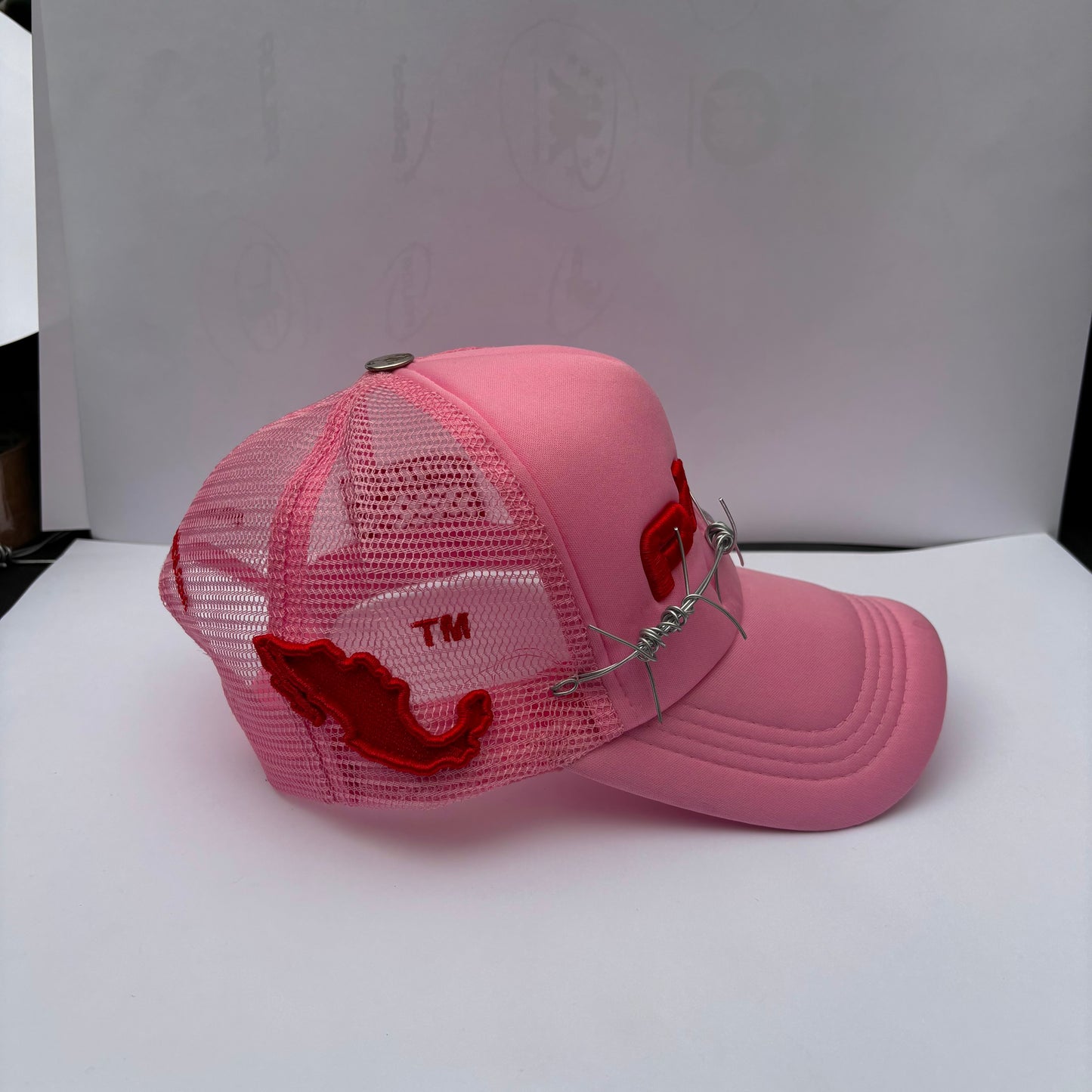 pālida® - SELF DeFENSE™ trucker hat