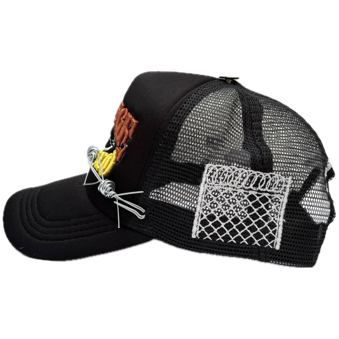 pālida® - PROTEGE™ trucker hat