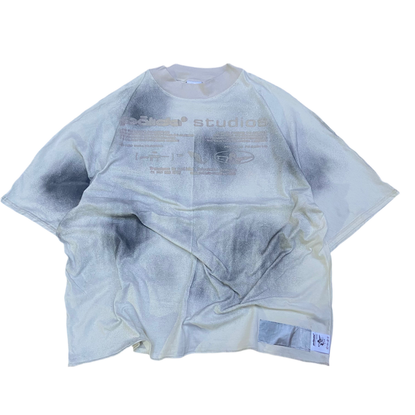 pālida® - Tee REVOLUSIōN cON āLAS [oversize/boxy]