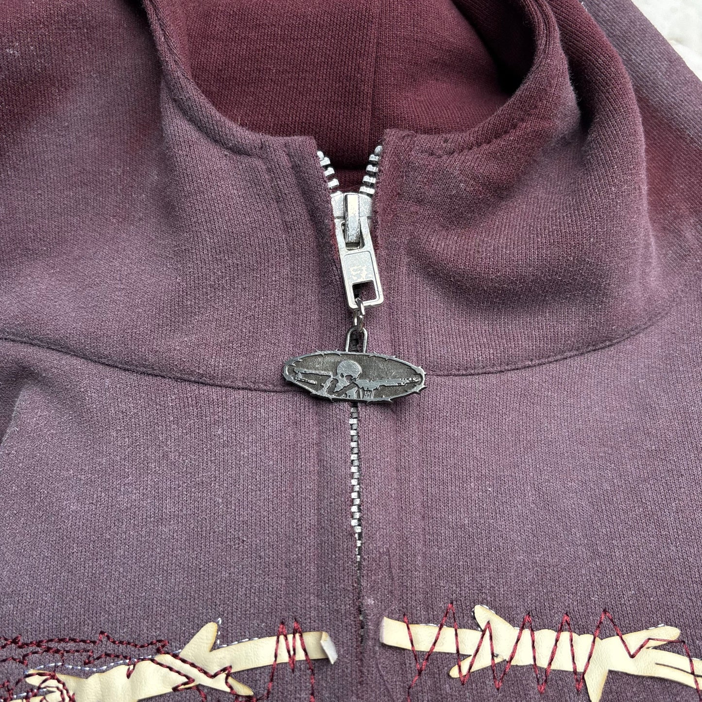 pālida® - FUERZā Hoodie_vino™