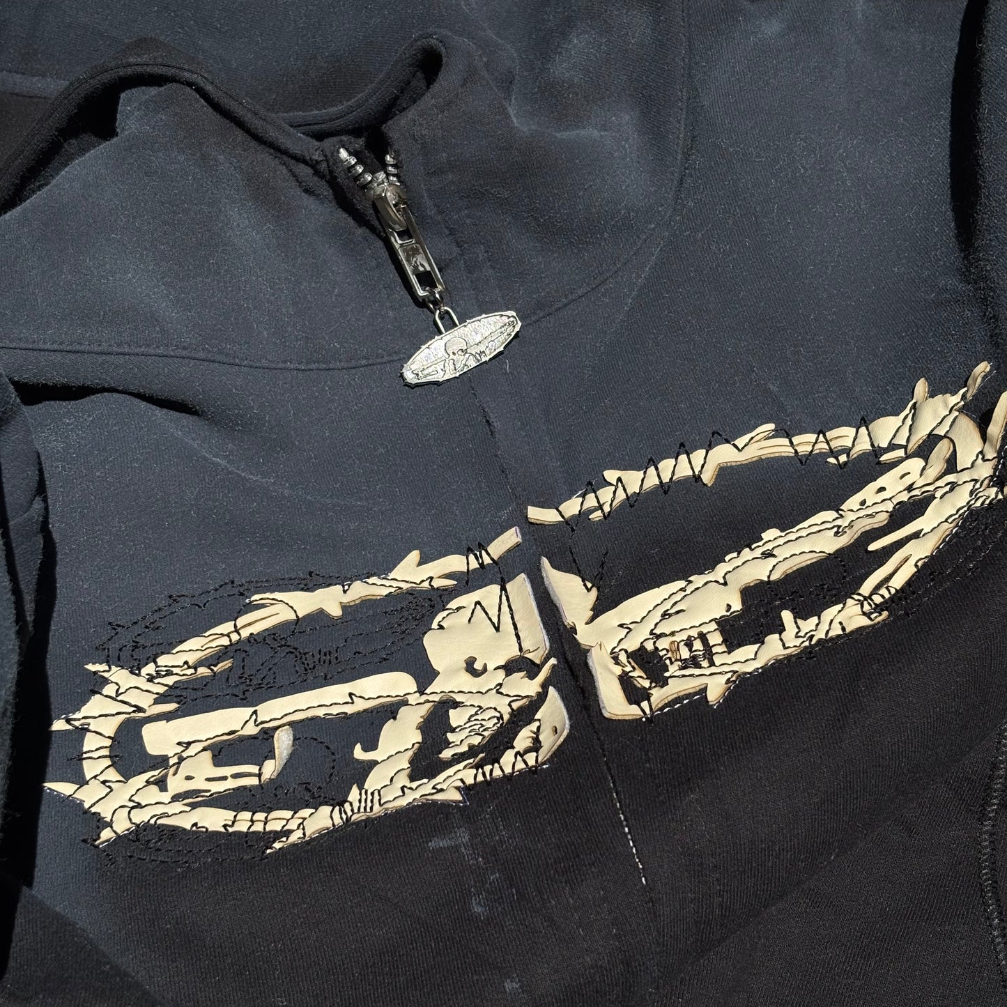 pālida® - FUERZā Hoodie  OBSīDIANA™