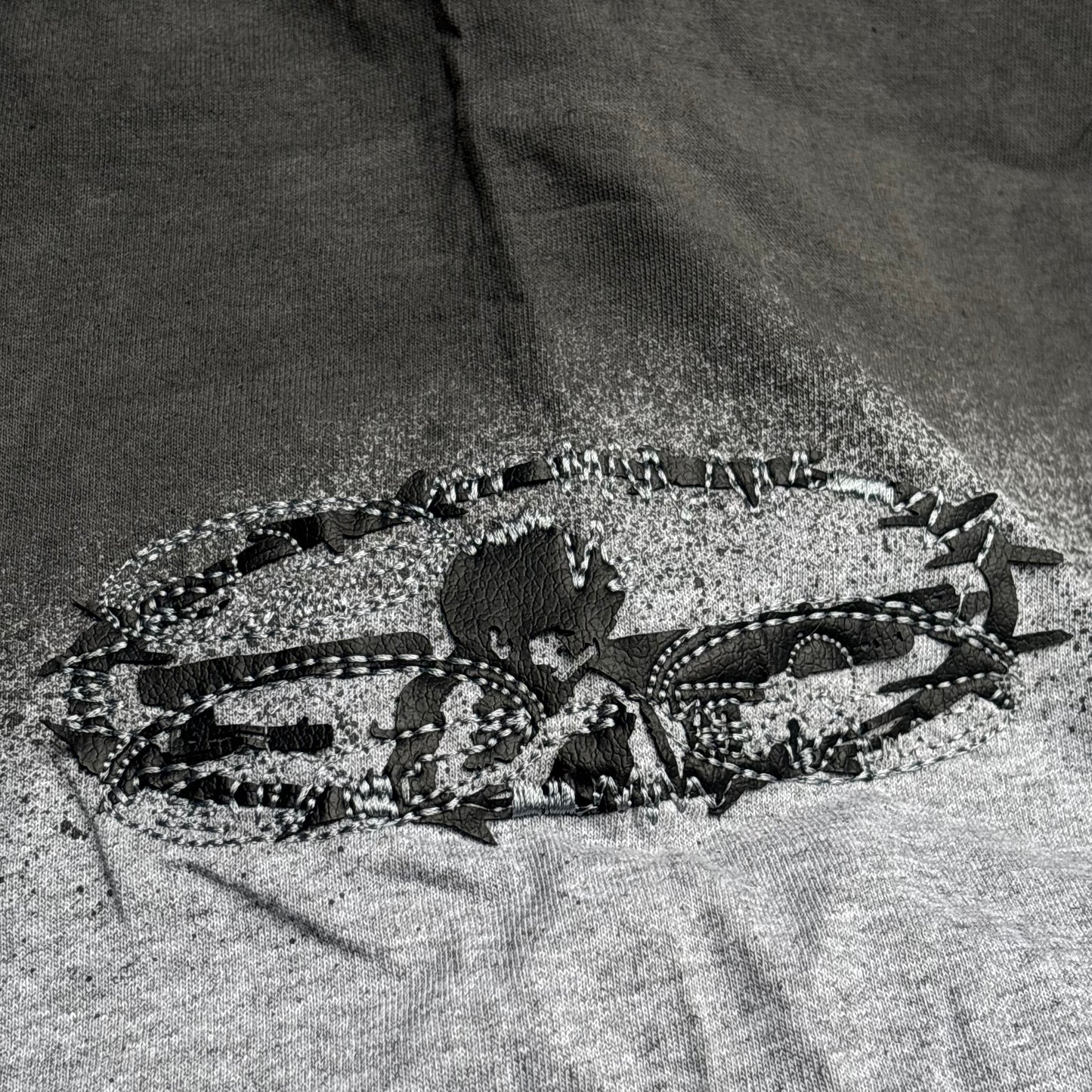pālida® - FUERZā gris_carbón_tee™