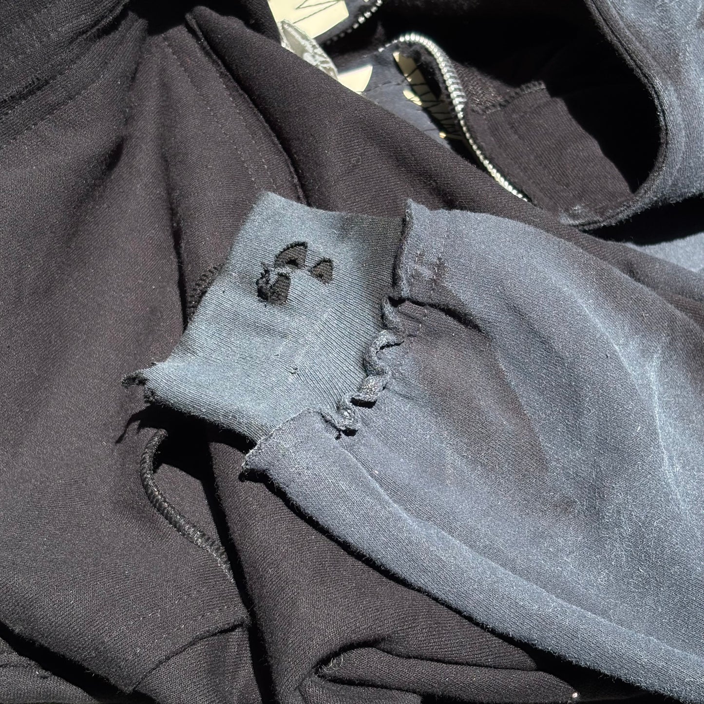 pālida® - FUERZā Hoodie  OBSīDIANA™