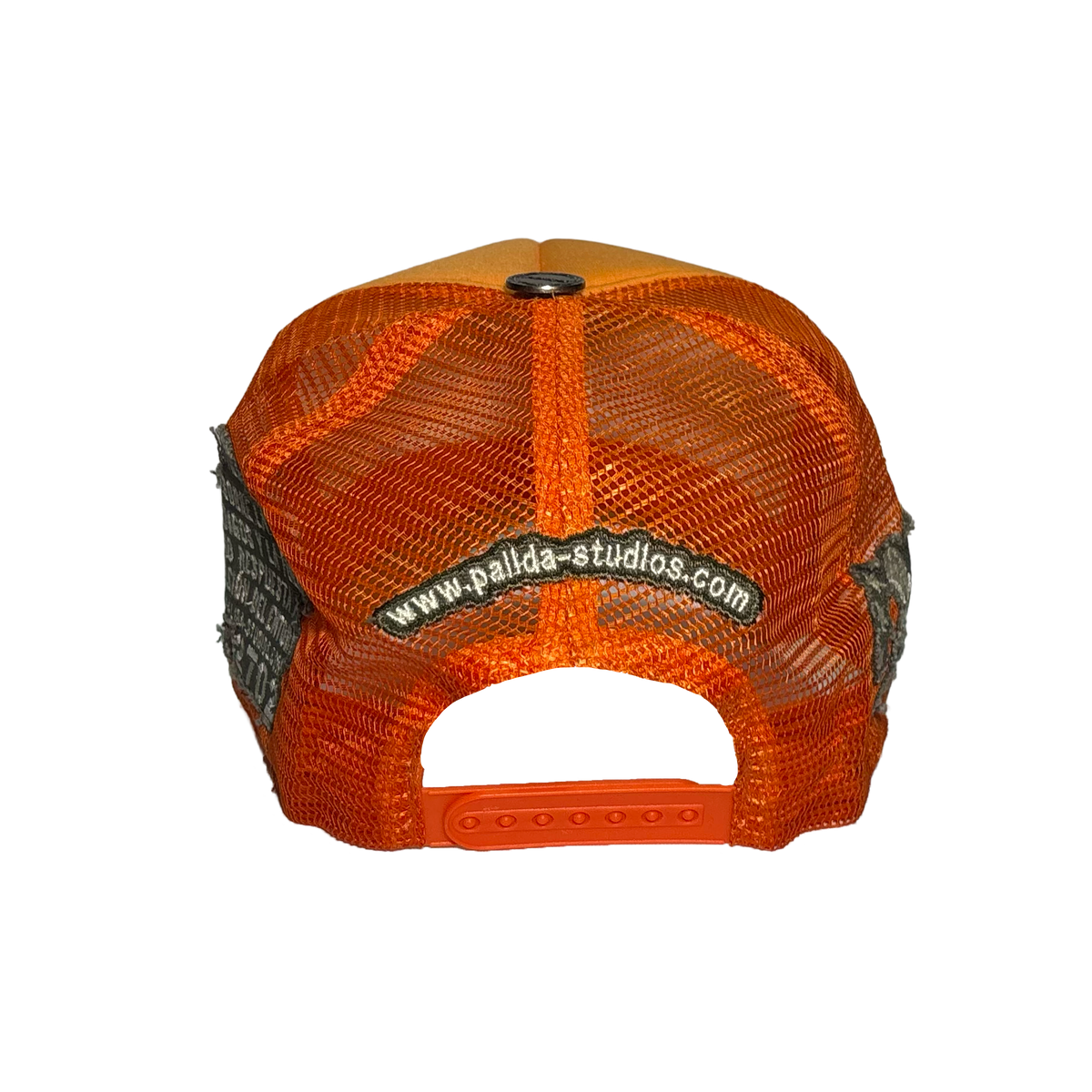 pālida® - P™ trucker hat